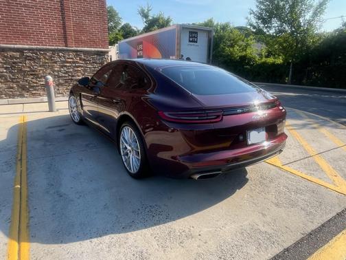 2018 Porsche Panamera Panamera 4