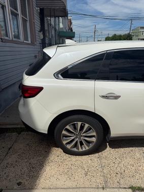 White 2016 Acura MDX 3.5L w/Technology & Entertainment Pkgs