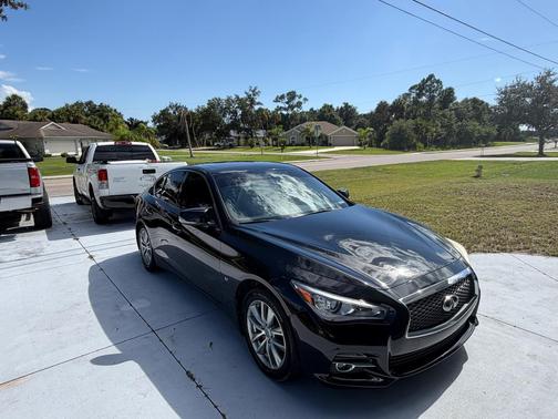 Black 2014 INFINITI Q50 Premium