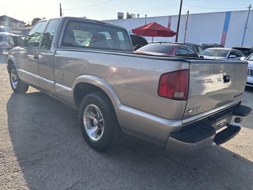 2003 Chevrolet S-10 LS Extended Cab