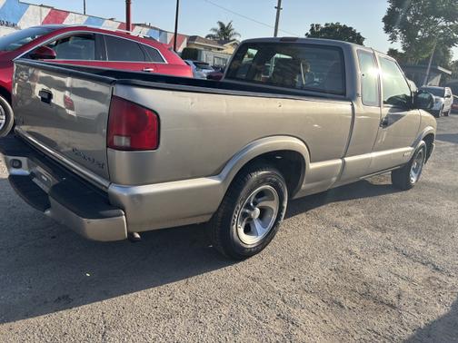 2003 Chevrolet S-10 LS Extended Cab