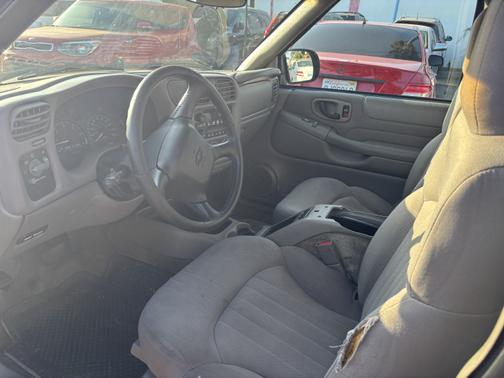 2003 Chevrolet S-10 LS Extended Cab