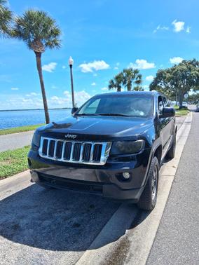 Black 2011 Jeep Grand Cherokee Laredo
