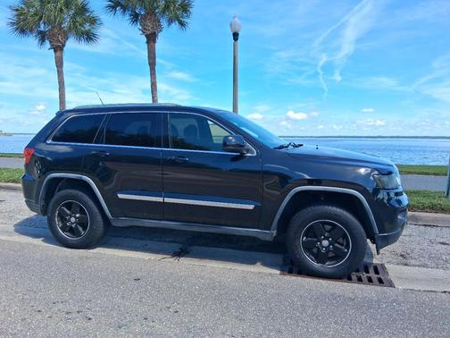 Black 2011 Jeep Grand Cherokee Laredo