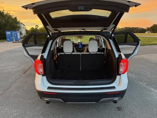 2022 Ford Explorer Platinum