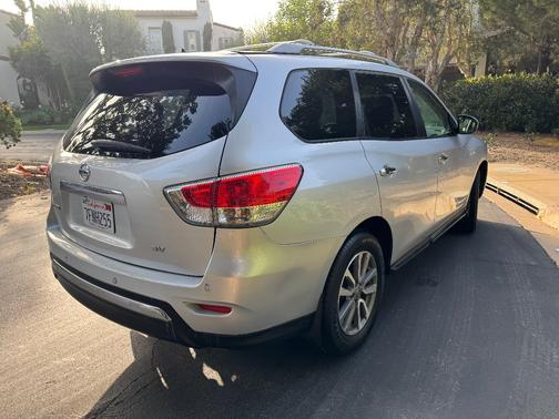 2014 Nissan Pathfinder SV