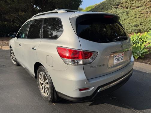 2014 Nissan Pathfinder SV