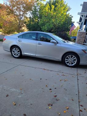 Silver 2010 Lexus ES 350 Base