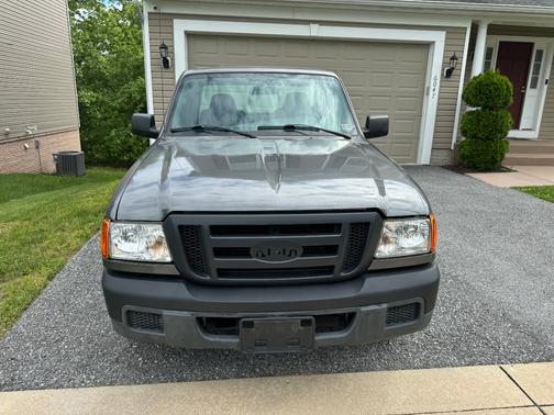 Gray 2007 Ford Ranger XLT