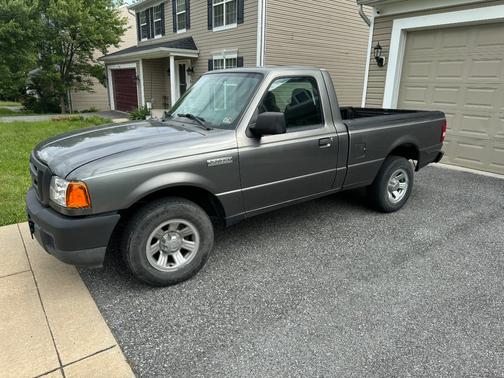 Gray 2007 Ford Ranger XLT