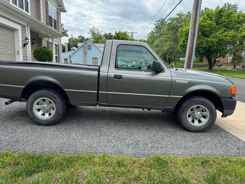 Gray 2007 Ford Ranger XLT