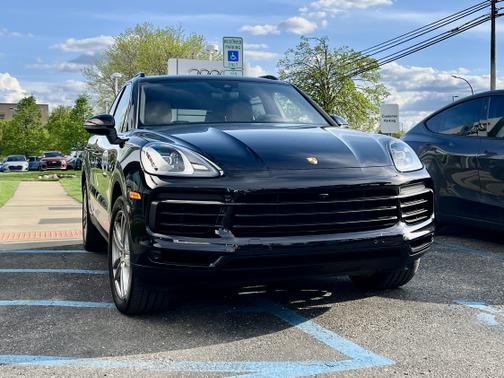 2019 Porsche Cayenne E-Hybrid Base