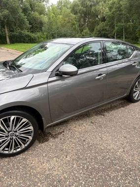 Gray 2024 Nissan Altima 2.5 SL