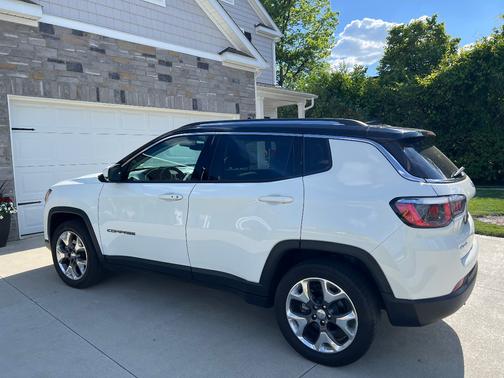 White 2019 Jeep Compass Limited