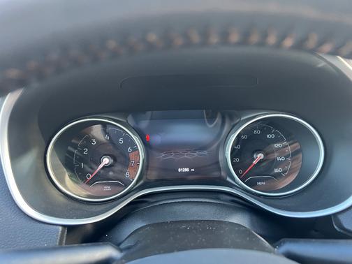 White 2019 Jeep Compass Limited