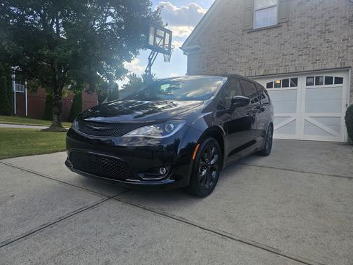 2018 Chrysler Pacifica Touring Plus