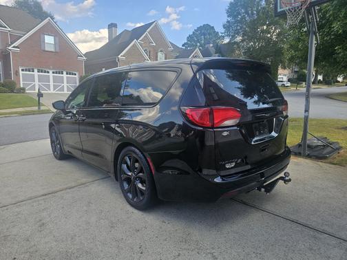 2018 Chrysler Pacifica Touring Plus