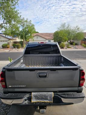 Gray 2006 Chevrolet Silverado 1500 LT Crew Cab