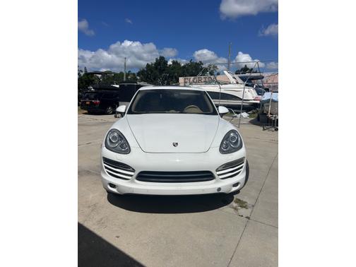2013 Porsche Cayenne Cayenne