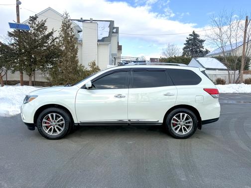 2015 Nissan Pathfinder SL