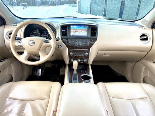 2015 Nissan Pathfinder SL