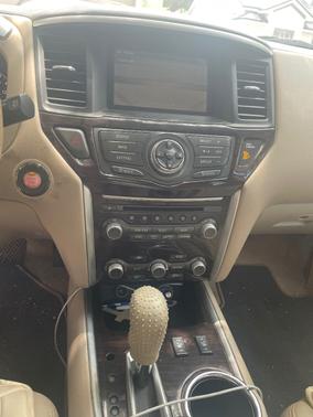 Gray 2014 Nissan Pathfinder SL