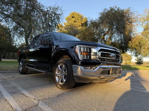 Black 2023 Ford F-150 XLT