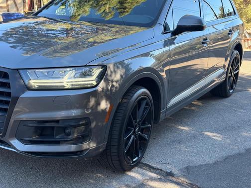 Gray 2018 Audi Q7 3.0T Premium Plus