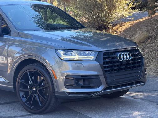 Gray 2018 Audi Q7 3.0T Premium Plus