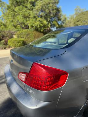 2004 INFINITI G35 Base