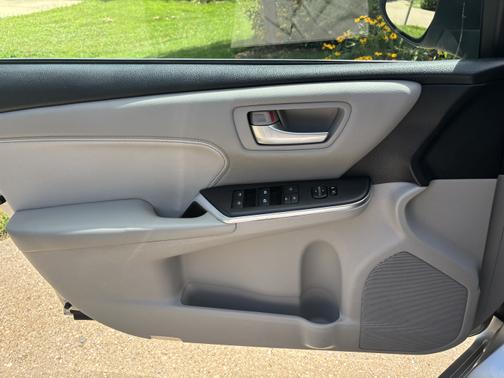 2016 Toyota Camry XLE