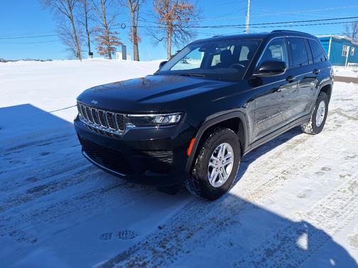 2022 Jeep Grand Cherokee Laredo