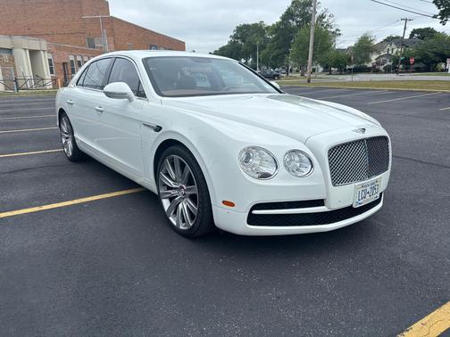 White 2016 Bentley Flying Spur V8