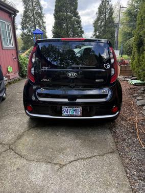 Black 2016 Kia Soul EV Base