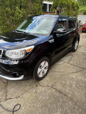 Black 2016 Kia Soul EV Base