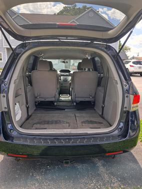Blue 2014 Honda Odyssey LX