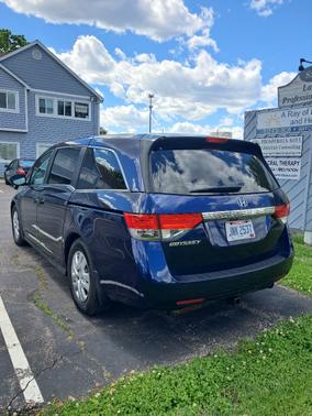 Blue 2014 Honda Odyssey LX
