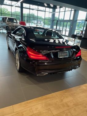 2017 Mercedes-Benz SL 550 Base