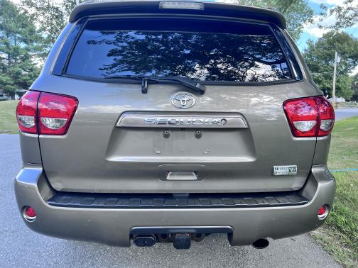 2014 Toyota Sequoia SR5