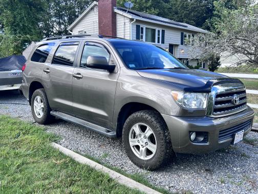 2014 Toyota Sequoia SR5