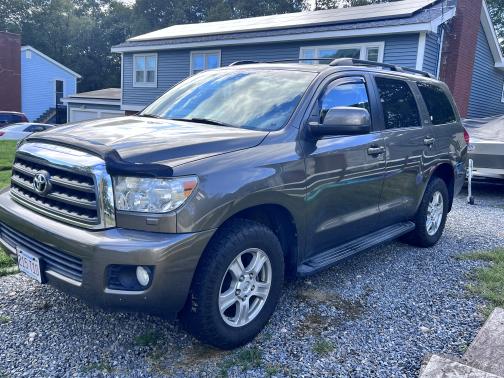 2014 Toyota Sequoia SR5