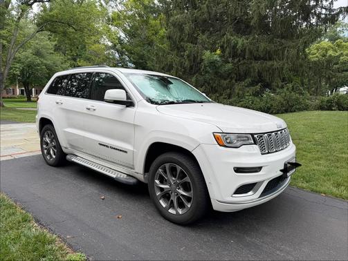 White 2019 Jeep Grand Cherokee Summit