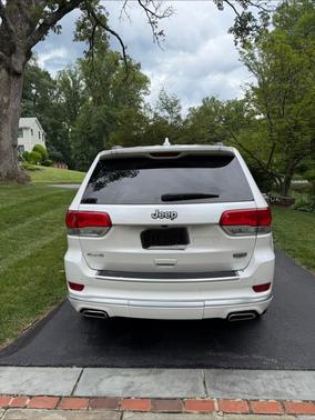 White 2019 Jeep Grand Cherokee Summit