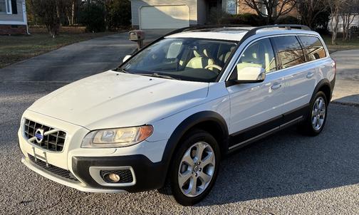 2010 Volvo XC70 T6