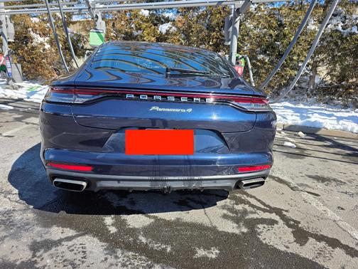 2022 Porsche Panamera Panamera 4 E-Hybrid