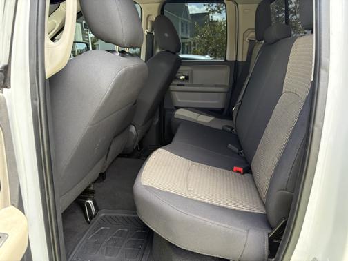 2011 Dodge Ram 1500 SLT