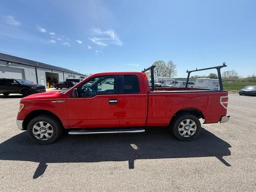 Red 2014 Ford F-150 XLT