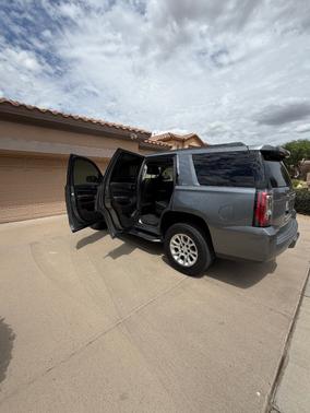 Gray 2019 GMC Yukon SLT