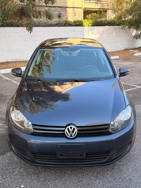 Blue 2013 Volkswagen Golf 2.5L