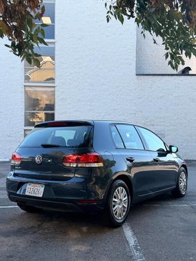 Blue 2013 Volkswagen Golf 2.5L